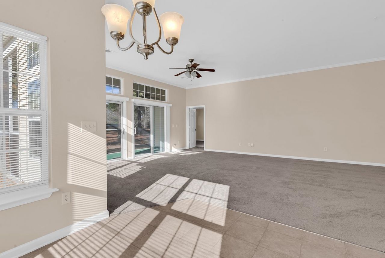 312 Barclay Dr. Photo 9