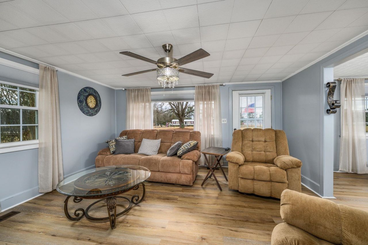 9300 Lake Swamp Rd. Photo 15