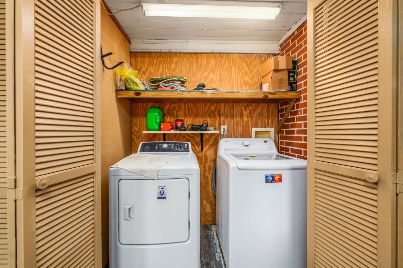 9300 Lake Swamp Rd. Photo 18