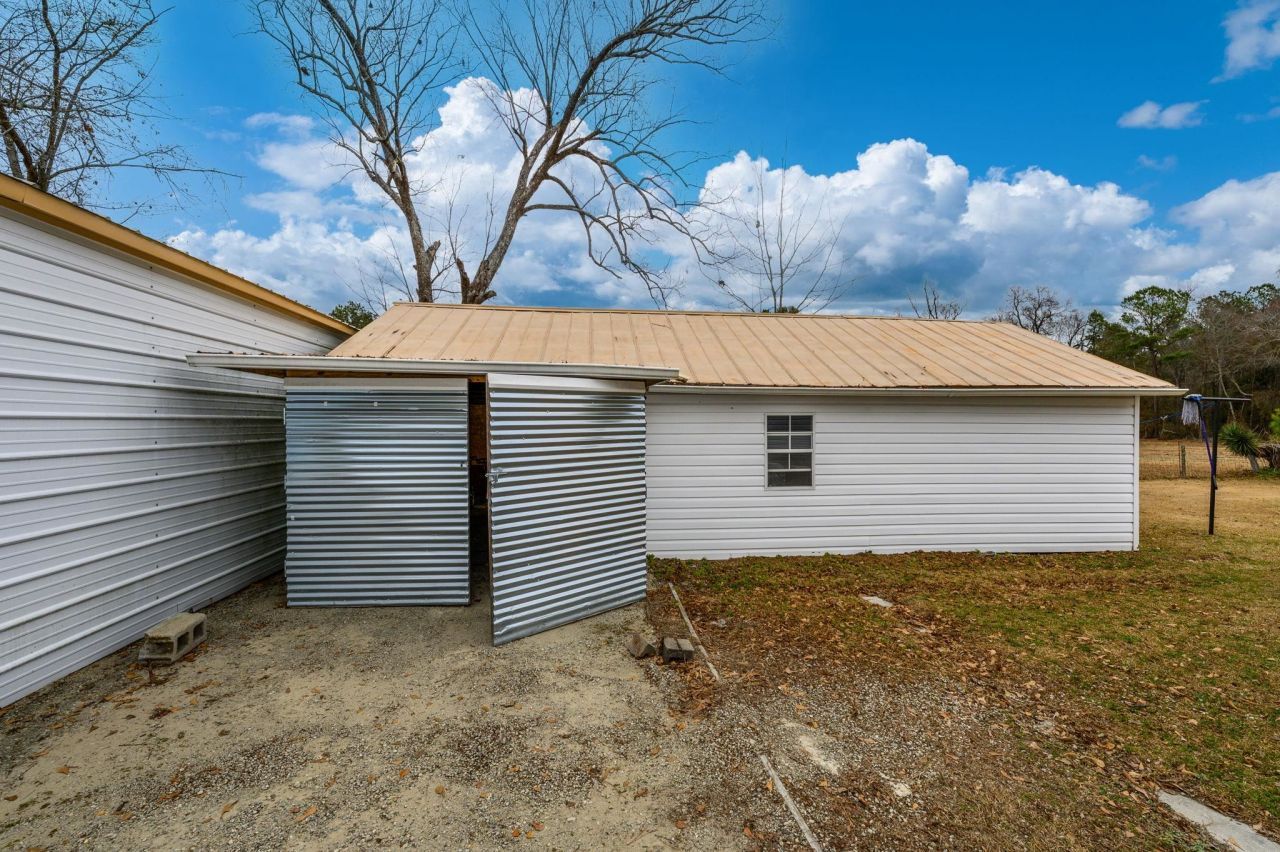 9300 Lake Swamp Rd. Photo 19