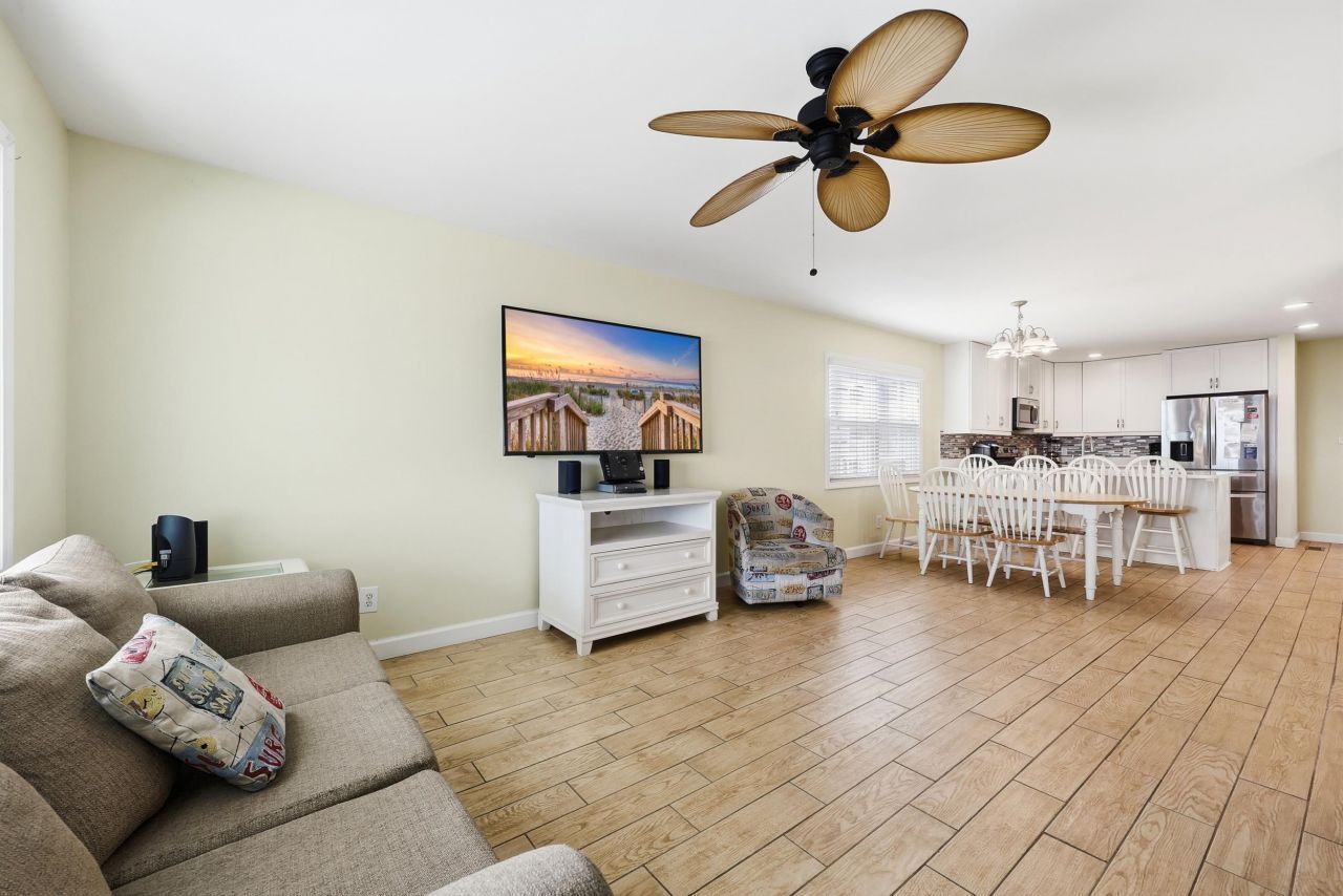 4012 N Ocean Blvd. Photo 8