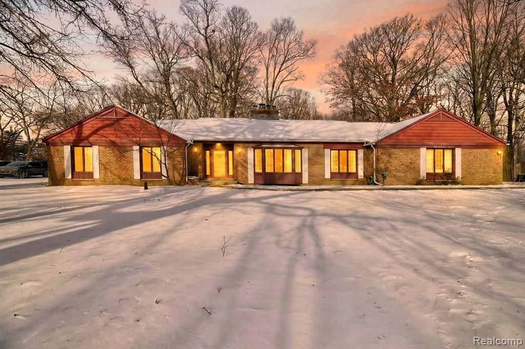 5551 Sugar Bush Lane, Flint Township, MI 48532 Main Photo