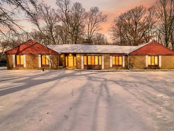 5551 Sugar Bush Lane, Flint Twp, MI 48532