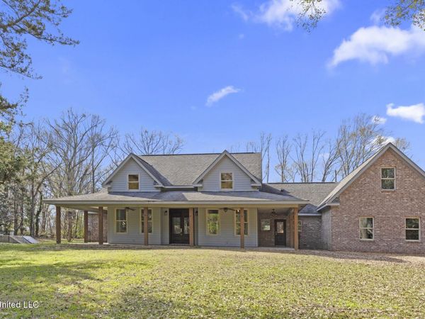 236 Childress Lane, Flora, MS 39071