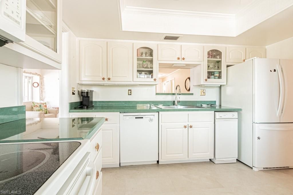 4180 Belair Ln, Unit B, Naples, FL 34103 Photo