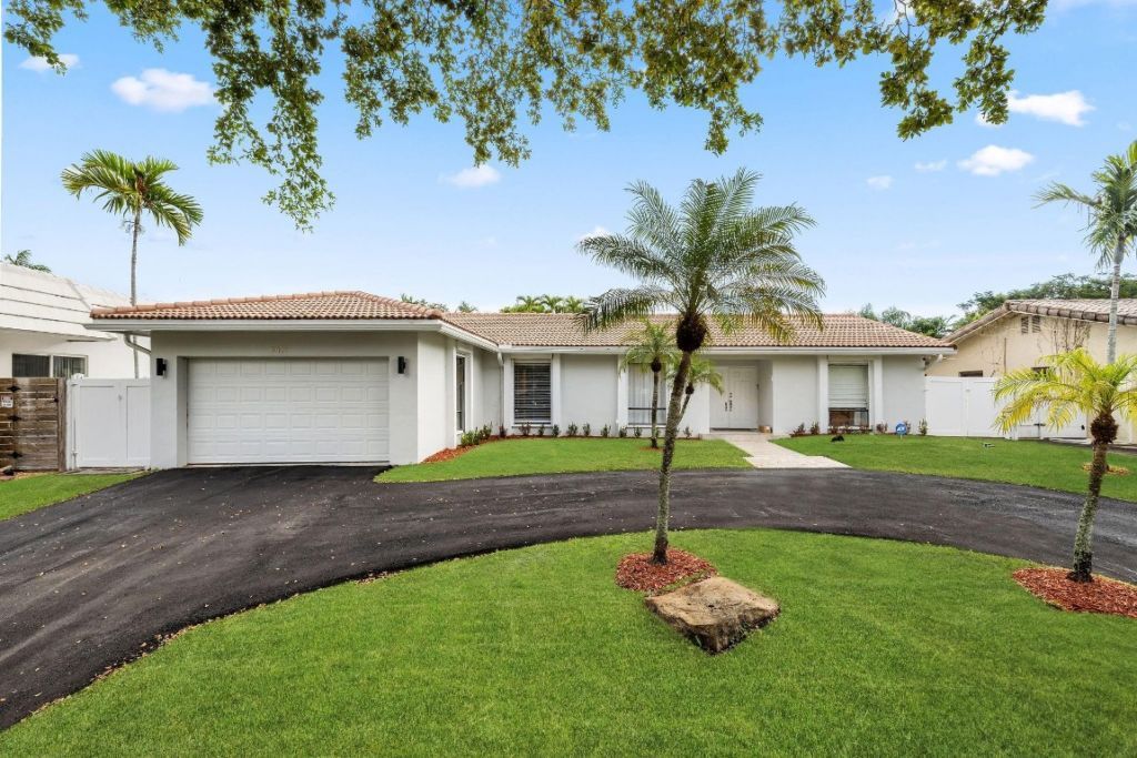 3411 N Park Road, Hollywood, FL 33021 Photo