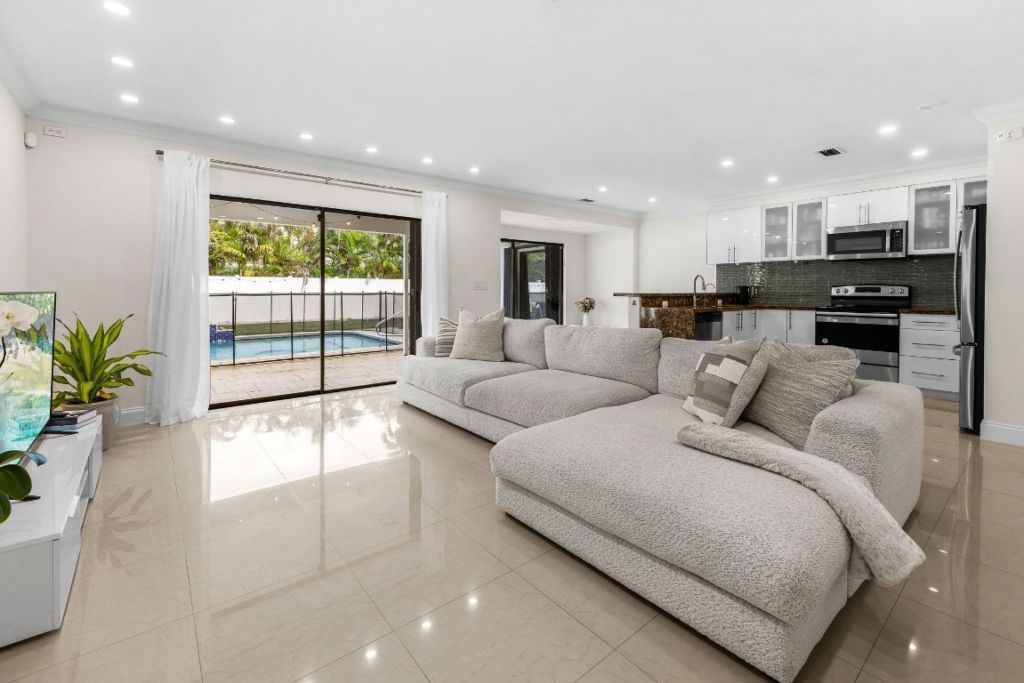 3411 N Park Road, Hollywood, FL 33021 Photo