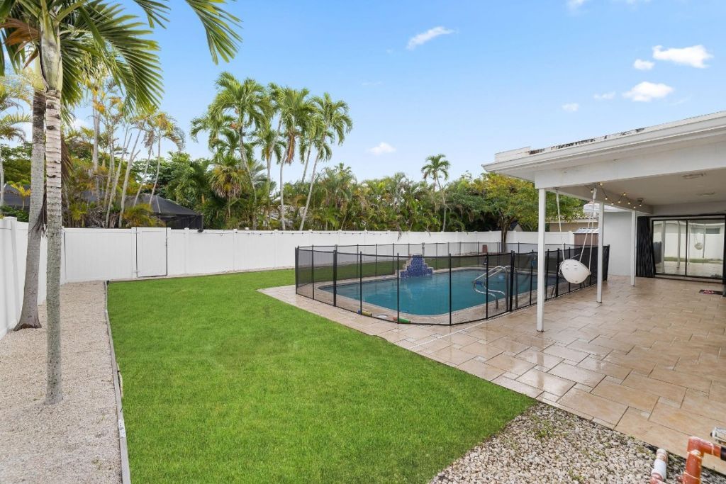 3411 N Park Road, Hollywood, FL 33021 Photo