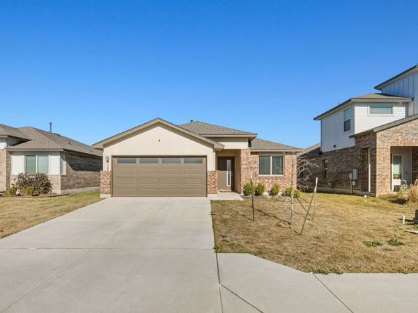 1129 Tipton ST, Georgetown, TX 78633