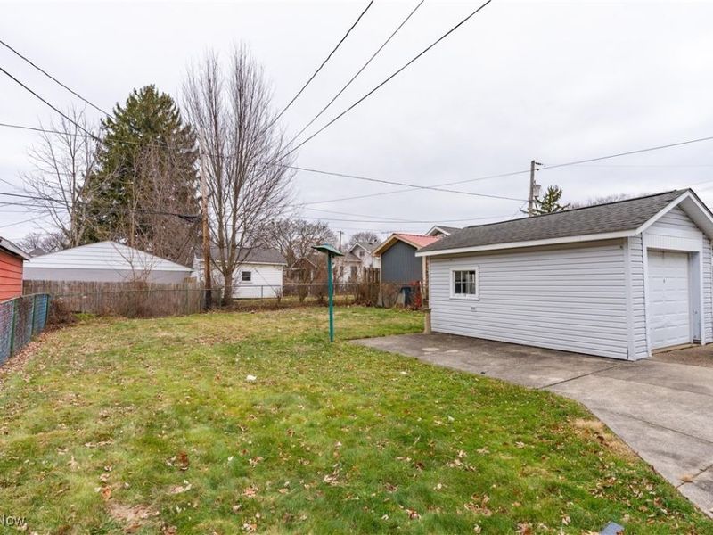 449 Palm Avenue, Akron, OH 44301 Photo 3