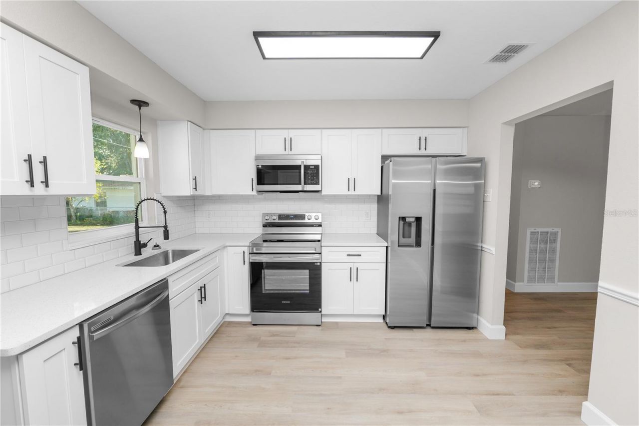 1208 Blake Avenue, Auburndale, FL 33823 Photo