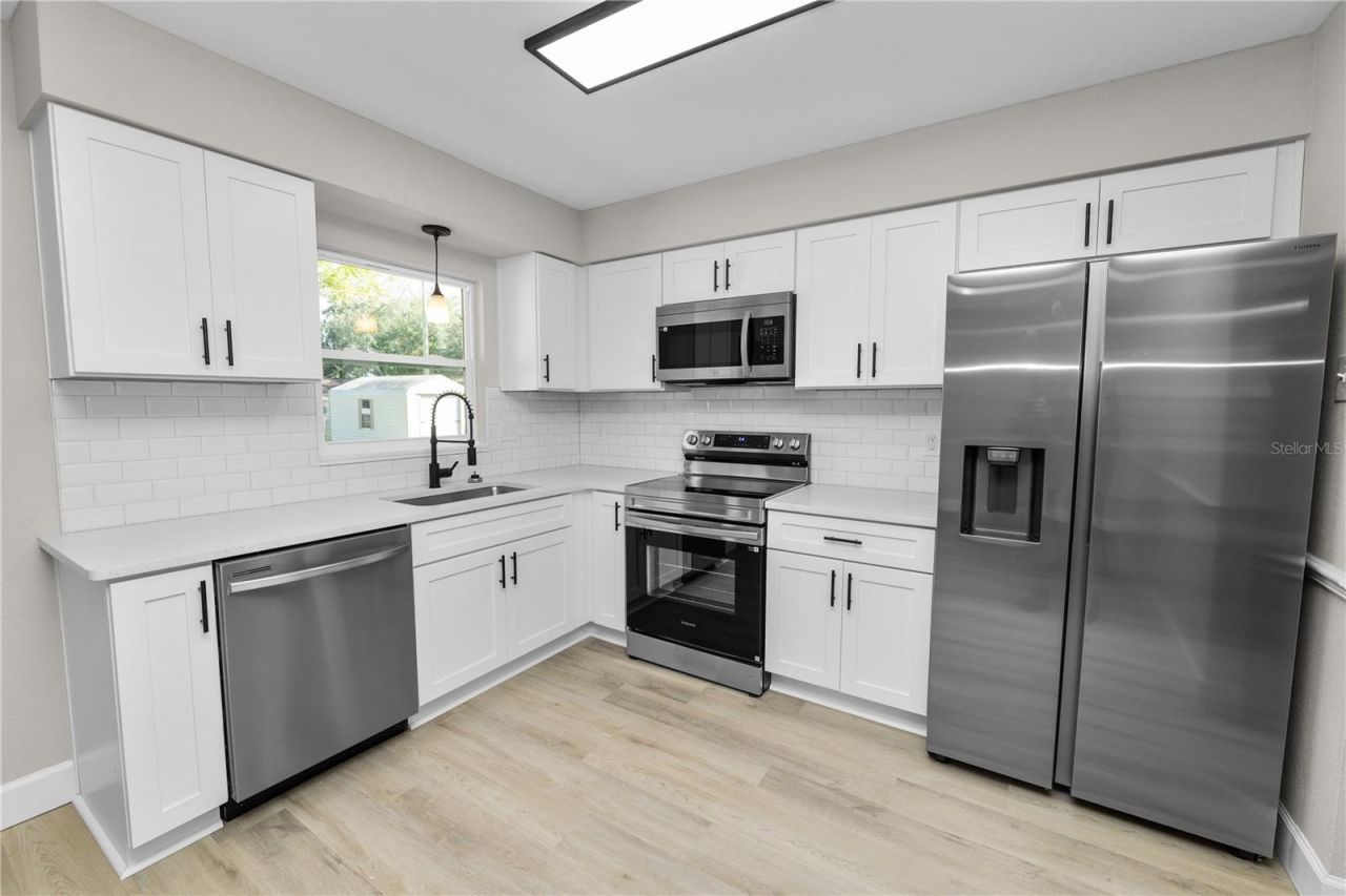 1208 Blake Avenue, Auburndale, FL 33823 Photo