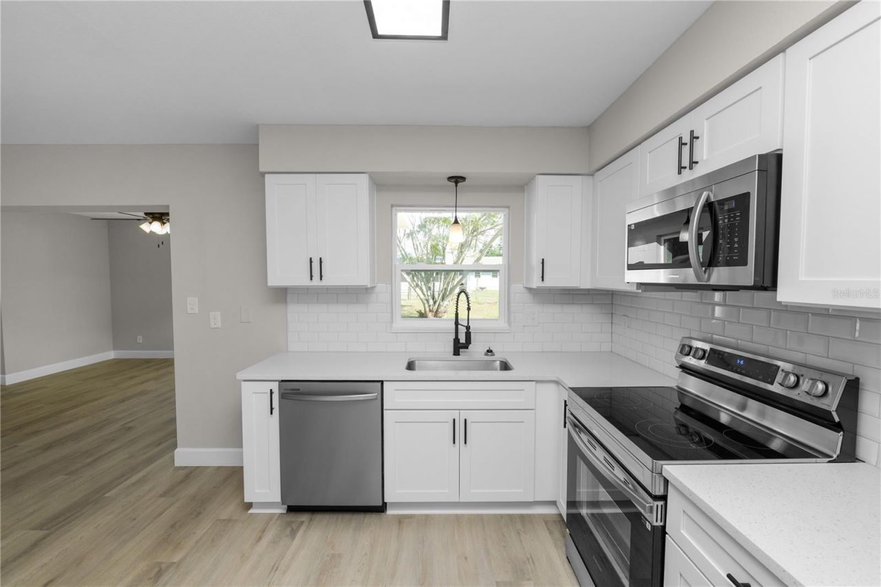 1208 Blake Avenue, Auburndale, FL 33823 Photo