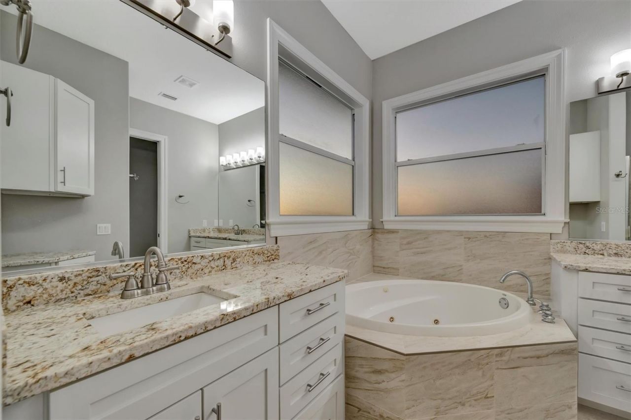 4510 Murcia Boulevard, Unit 16, Sarasota, FL 34238 Photo
