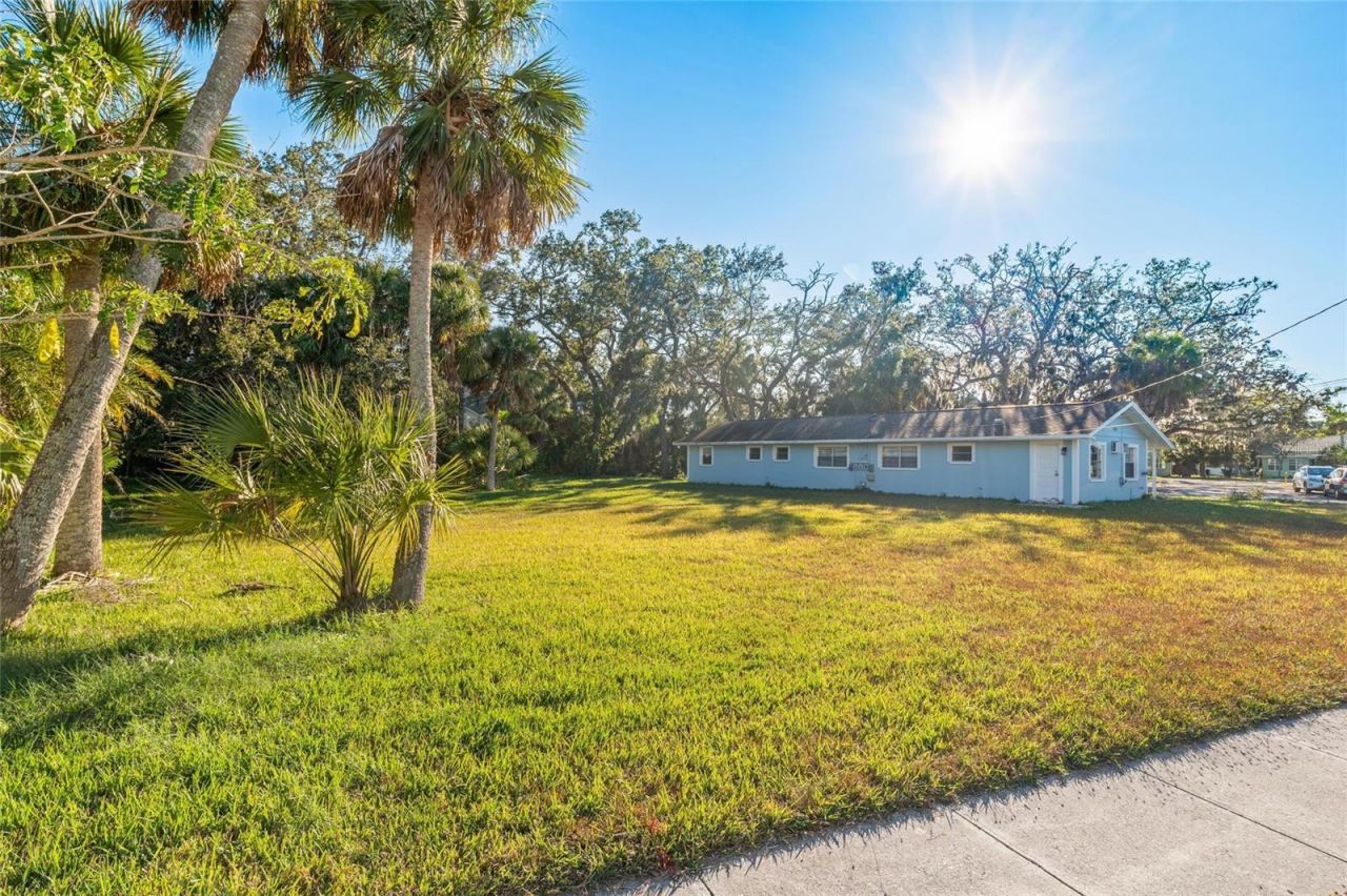 404 Canal Street, Tarpon Springs, FL 34689 Photo
