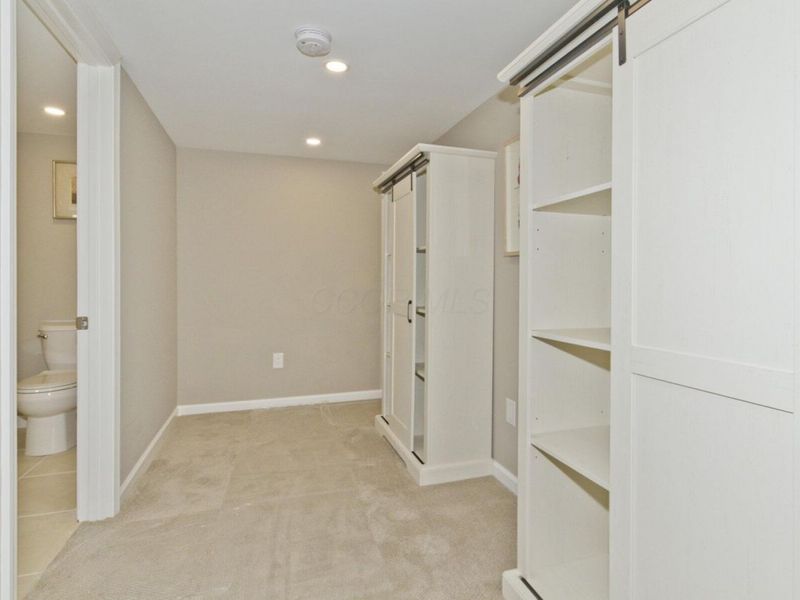 205 N Gould Road , Columbus, OH 43209 Photo 30