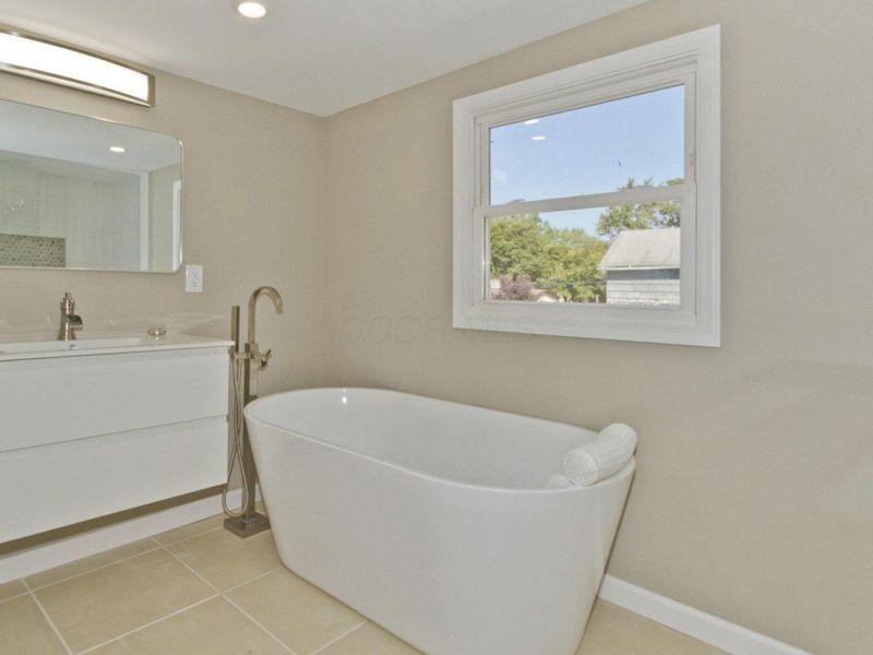 205 N Gould Road , Columbus, OH 43209 Photo 32