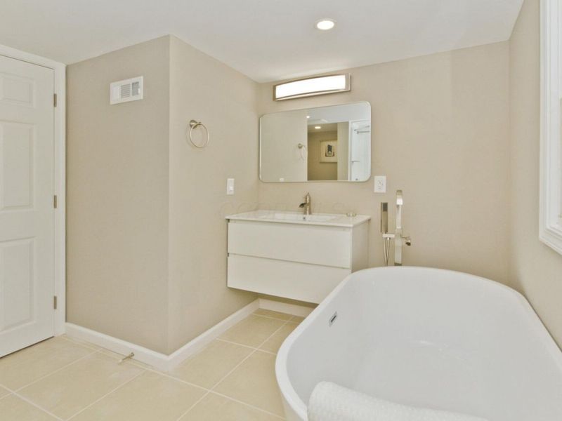 205 N Gould Road , Columbus, OH 43209 Photo 33