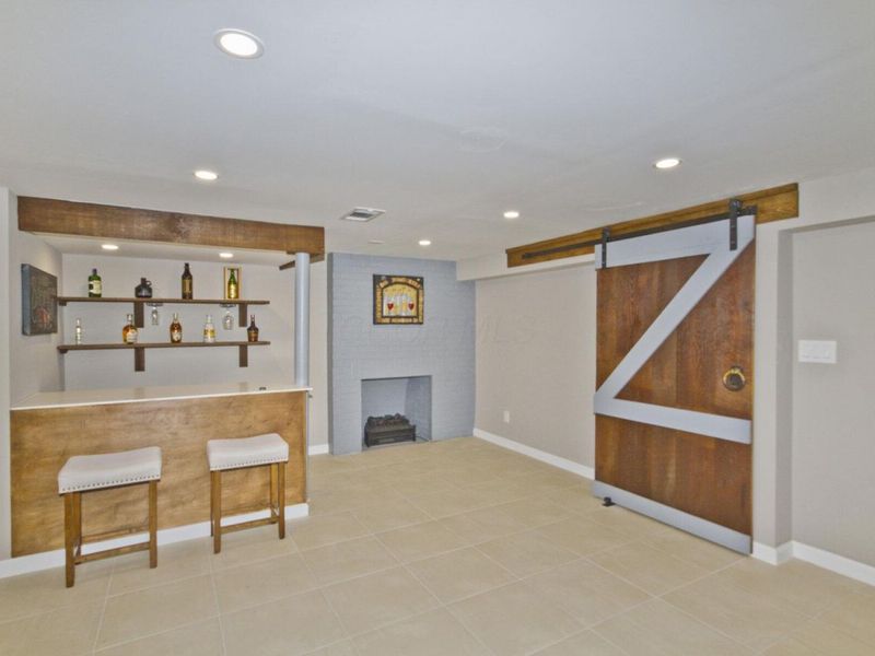 205 N Gould Road , Columbus, OH 43209 Photo 37