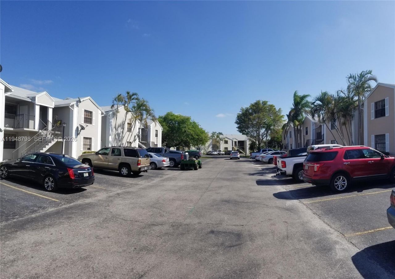 1201 N Liberty Ave, Unit 1201H, Homestead, FL 33034 Photo