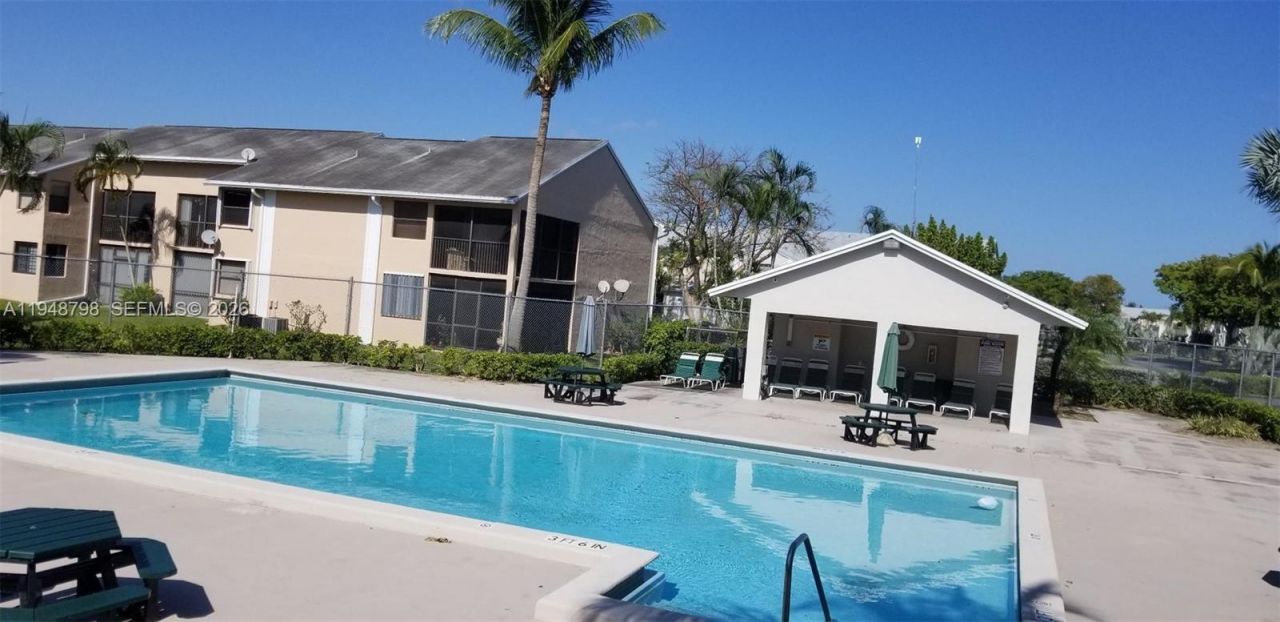 1201 N Liberty Ave, Unit 1201H, Homestead, FL 33034 Photo