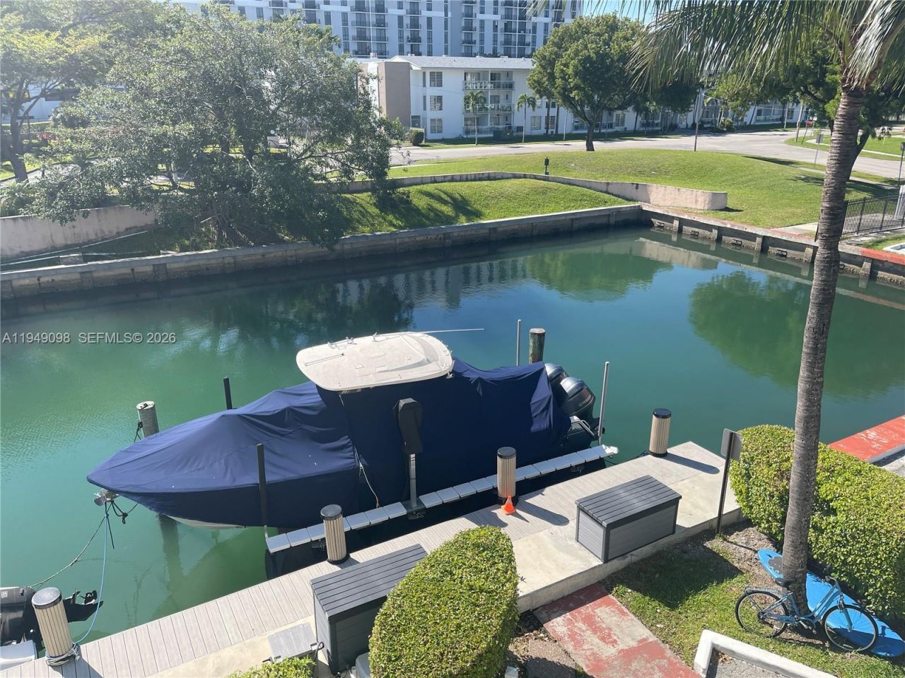 1650 NE 115th St, Unit 311, Miami, FL 33181 Photo