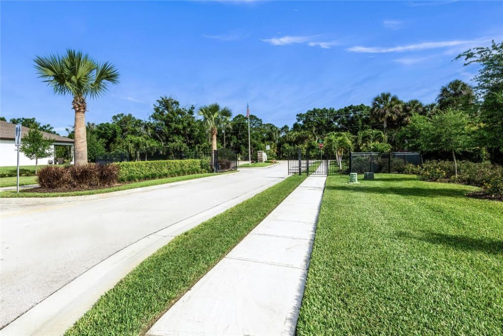 6358 Arcadia Square, Vero Beach, FL 32966 Photo