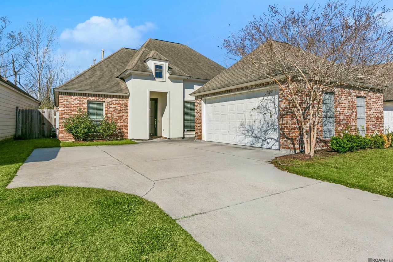 736 Portula Ave, Baton Rouge, LA 70820 Main Photo