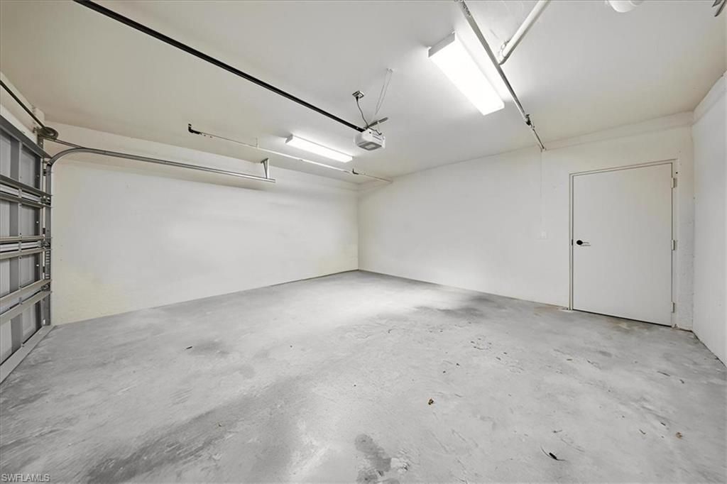 10041 Lake Cove Dr, Unit 202, Fort Myers, FL 33908 Photo