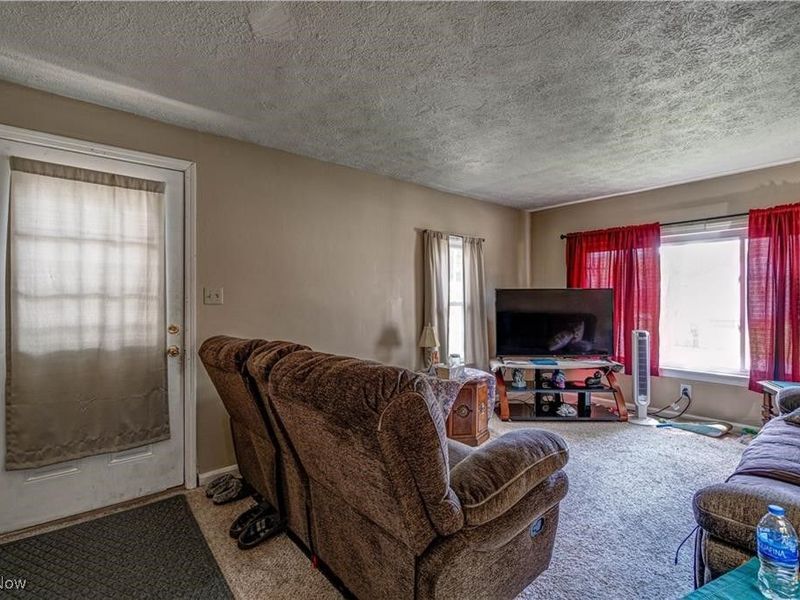 2309 43rd Street NW, Canton, OH 44709 Photo 3