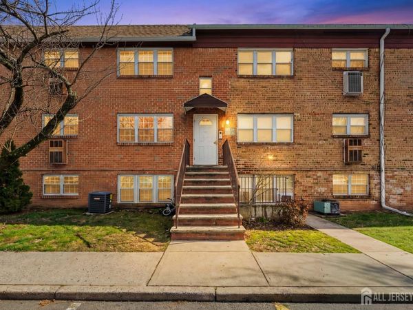 450 College Drive, Edison, NJ 08817