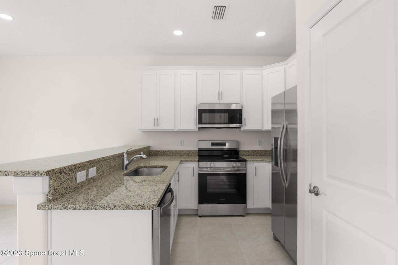 193 Dayton Boulevard, Melbourne Village, FL 32904 Photo