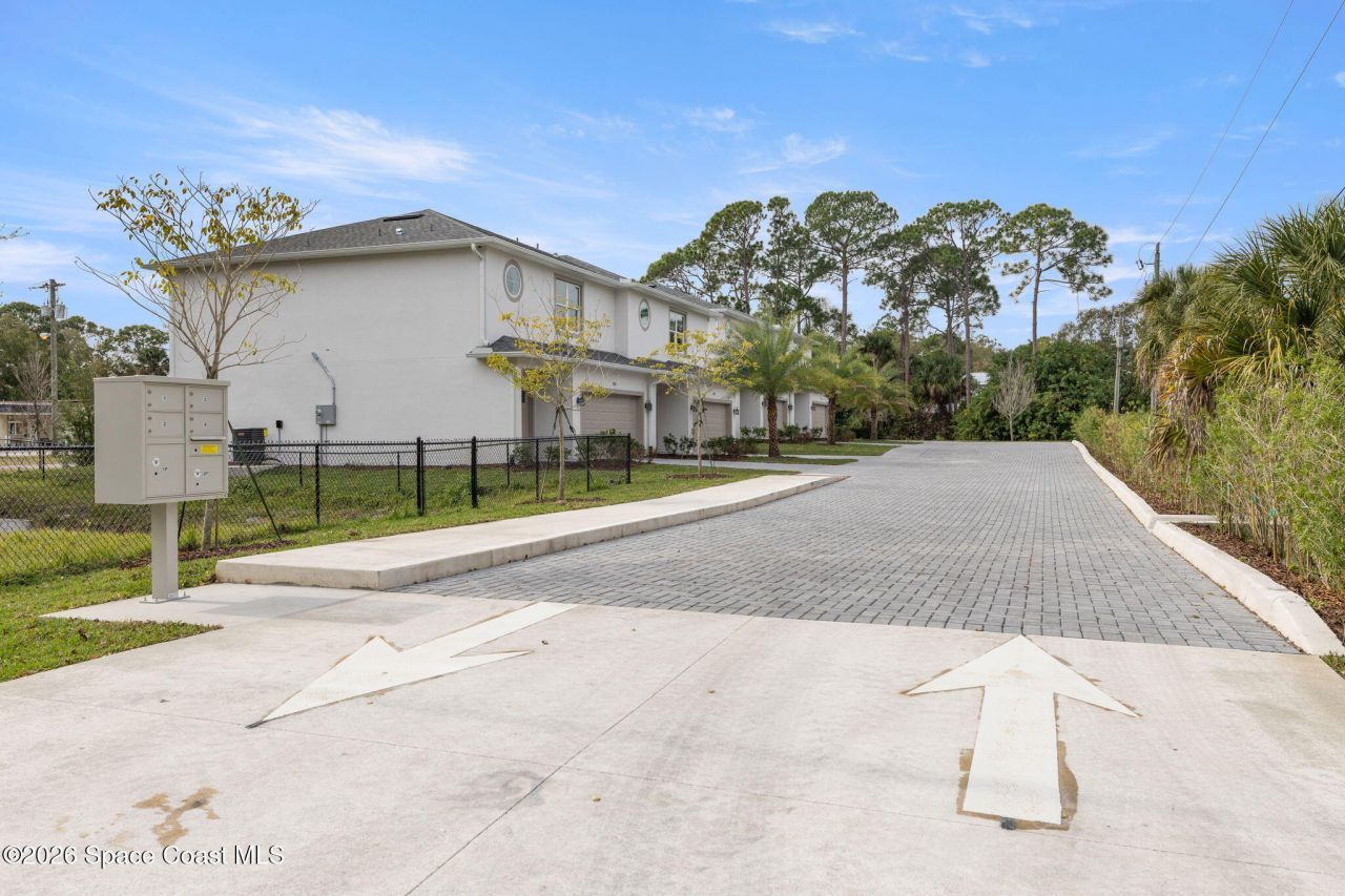 193 Dayton Boulevard, Melbourne Village, FL 32904 Photo