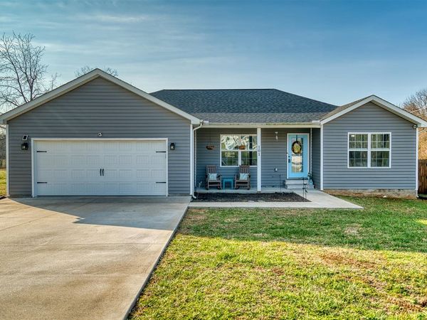 101 Creekwood Drive , Russellville, KY 42276