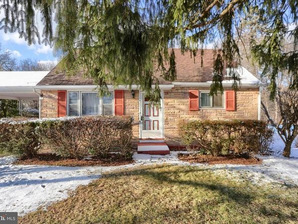 9 HEMLOCK COURT, HARRISBURG, PA 17109