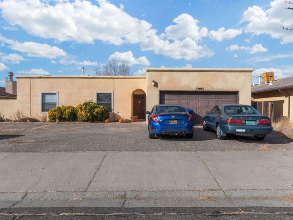 2905 PALO VERDE Drive NE, Albuquerque, NM 87112