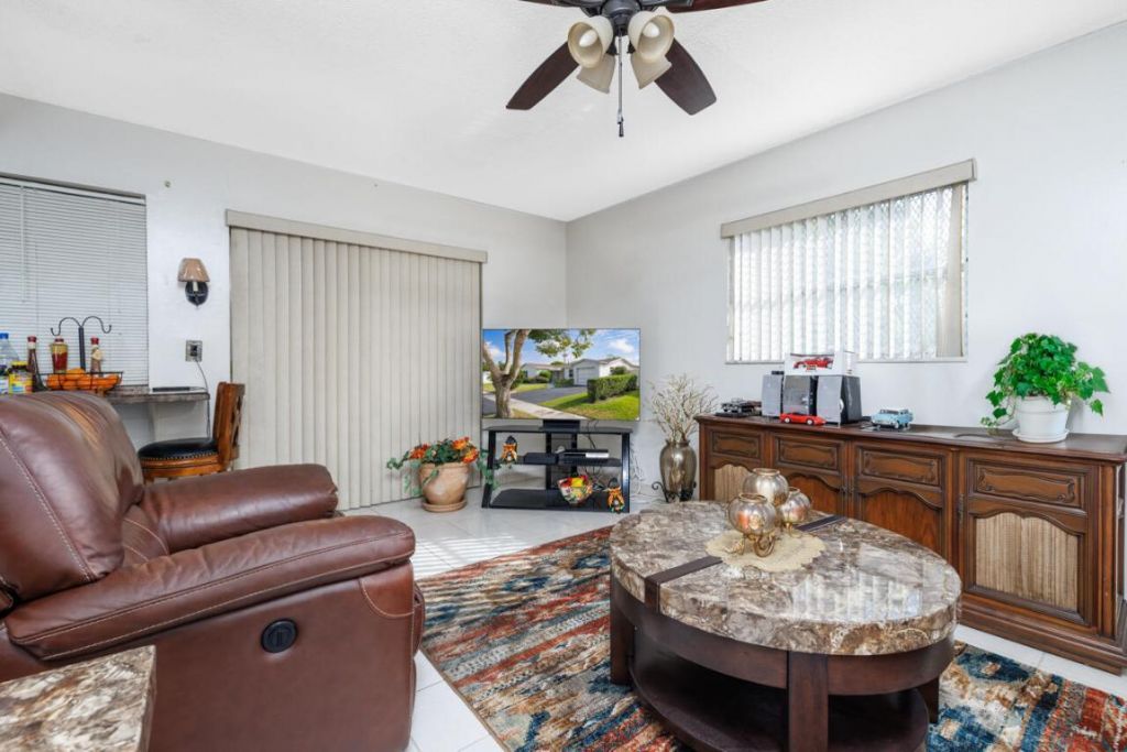 300 Michigan Place, West Palm Beach, FL 33409 Photo