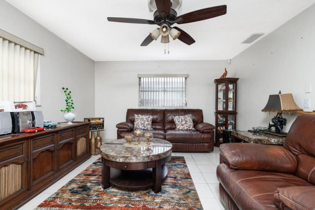 300 Michigan Place, West Palm Beach, FL 33409 Photo