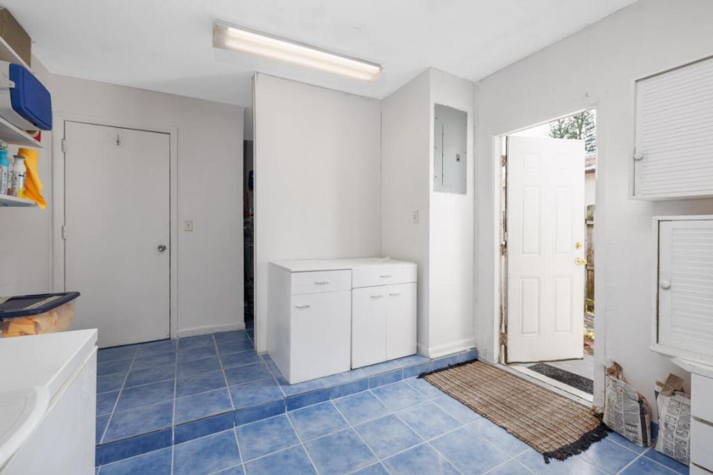 300 Michigan Place, West Palm Beach, FL 33409 Photo