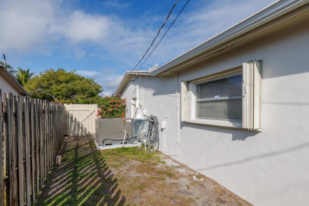 300 Michigan Place, West Palm Beach, FL 33409 Photo