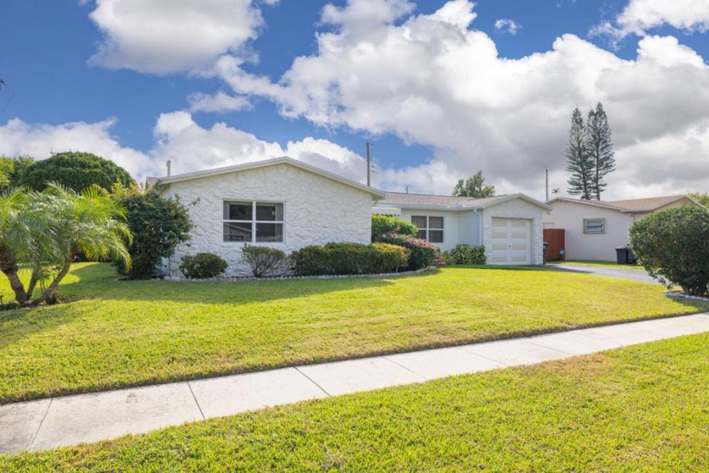 300 Michigan Place, West Palm Beach, FL 33409 Photo