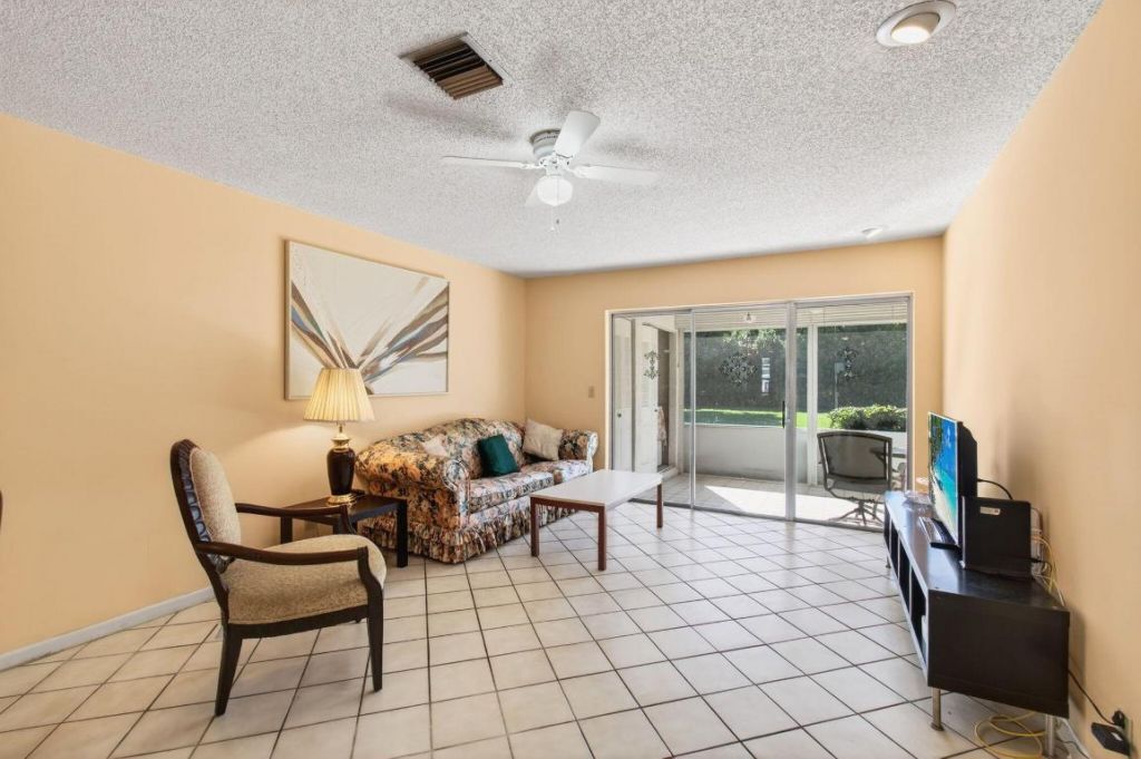 5368 Privet Place, Unit B, Delray Beach, FL 33484 Photo