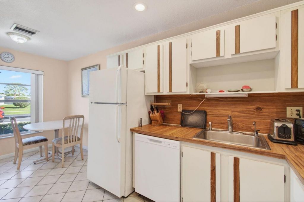 5368 Privet Place, Unit B, Delray Beach, FL 33484 Photo