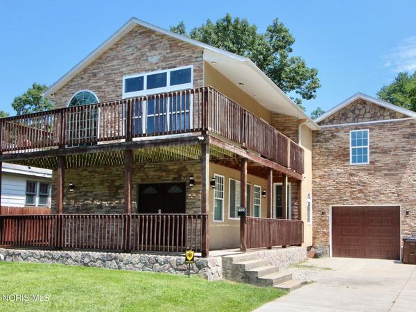 5904 Rega Drive, Toledo, OH 43623