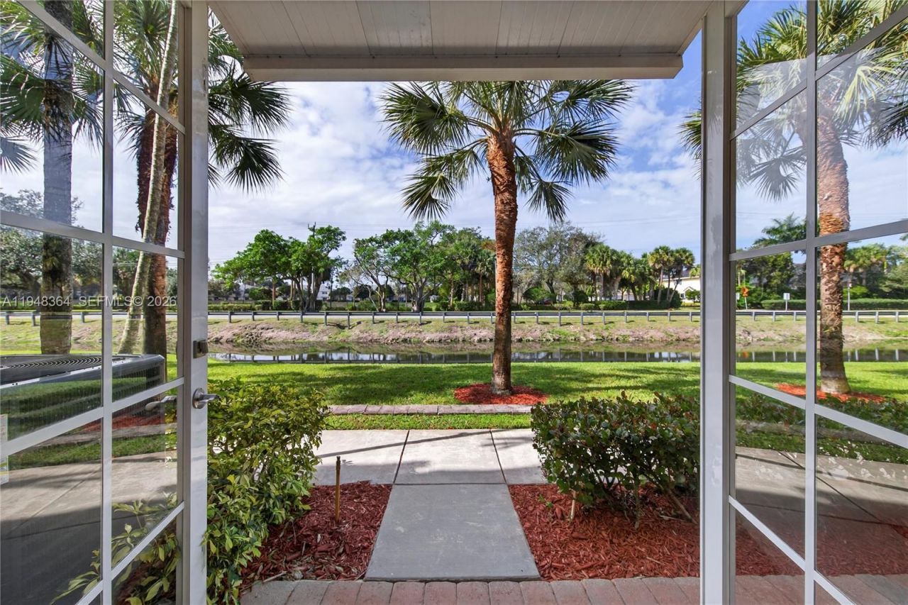 4645 SW 75th Way, Unit 4645, Davie, FL 33314 Photo