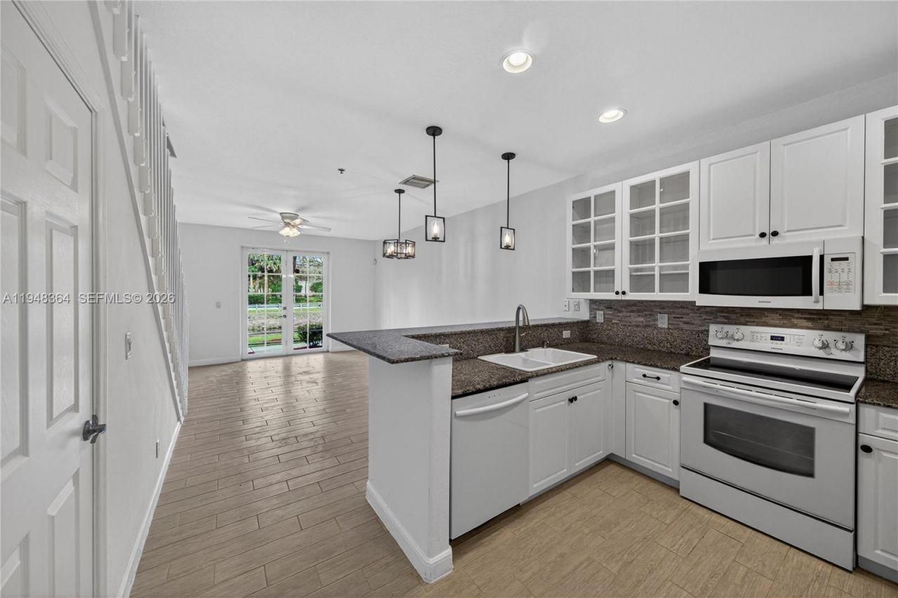 4645 SW 75th Way, Unit 4645, Davie, FL 33314 Photo