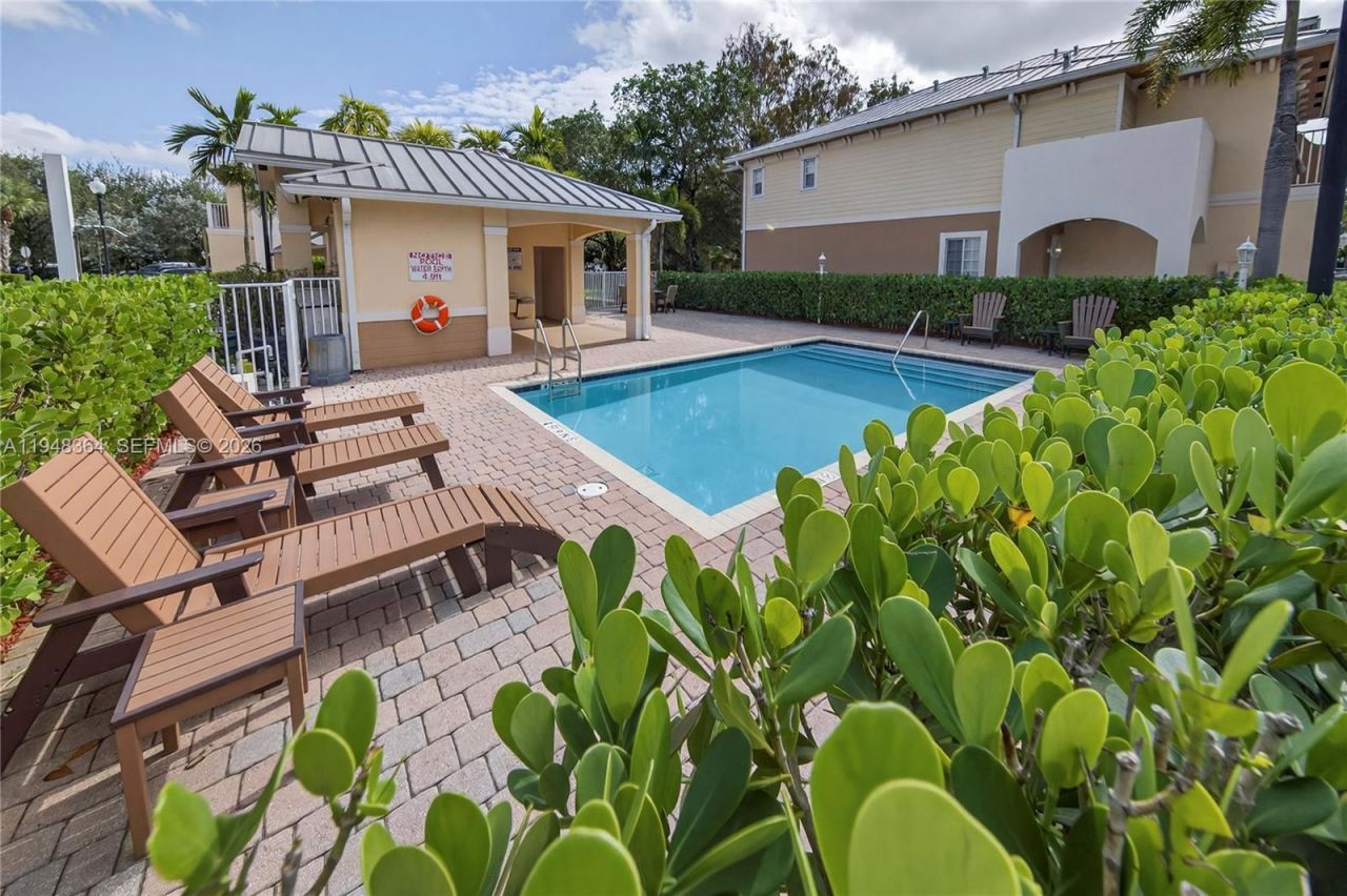 4645 SW 75th Way, Unit 4645, Davie, FL 33314 Photo