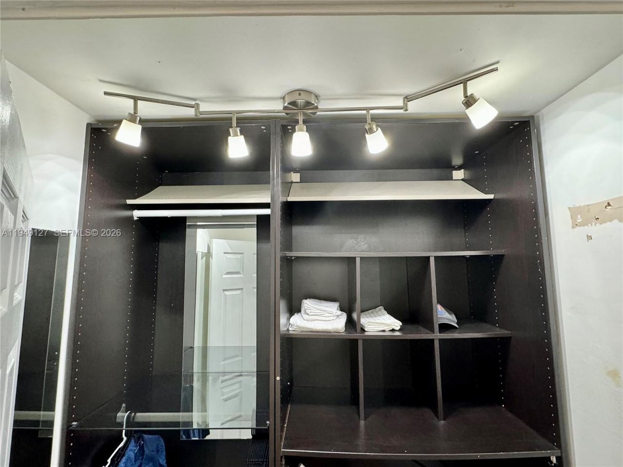 1615 Meridian Ave, Unit 203, Miami Beach, FL 33139 Photo