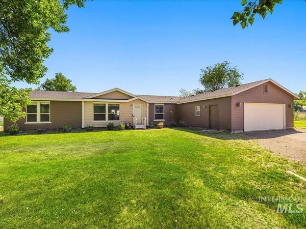 37786 State Highway 78, Grand View, ID 83624