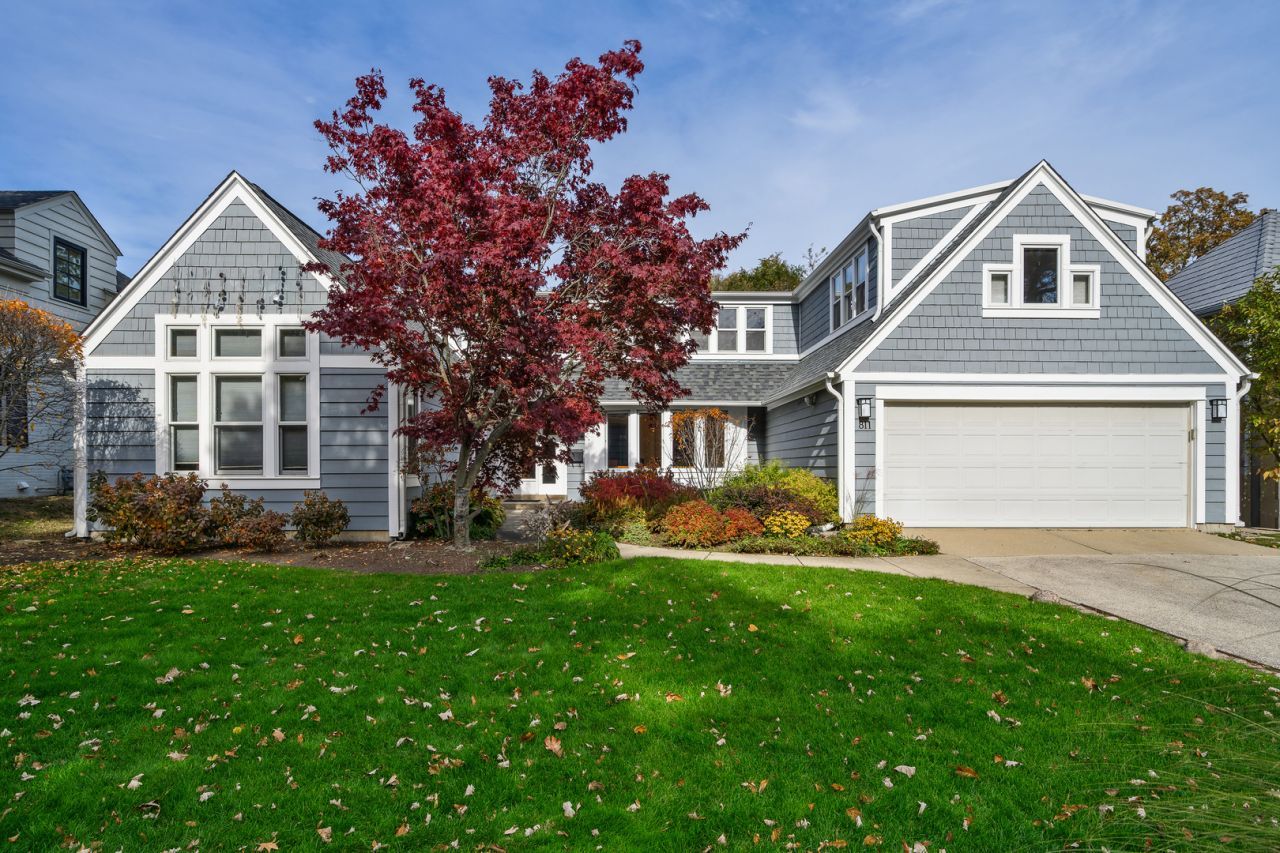 811 Roslyn Terrace, Evanston, IL 60201